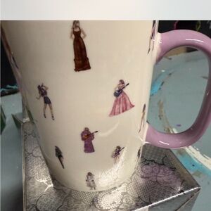 Taylor Swift Illustrated Mug with Cream and Pink